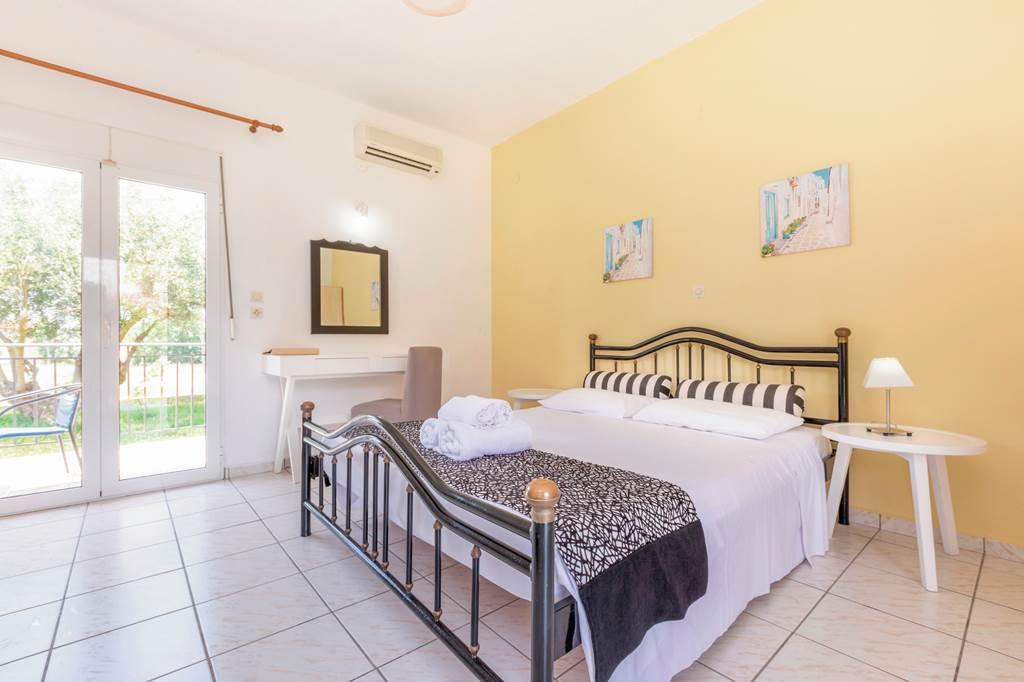 Sotiris Studios Livathos  Экстерьер фото